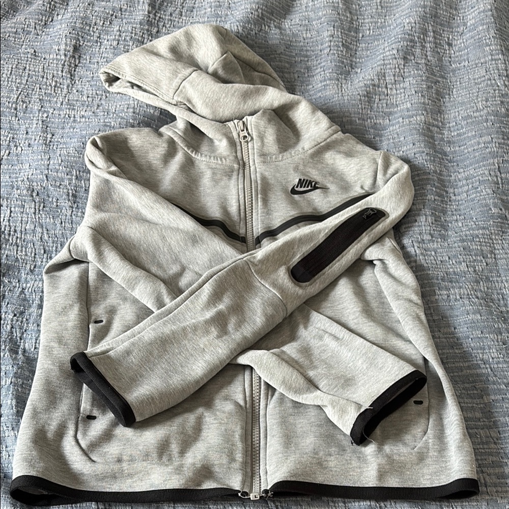 Nike Gray Zip-Up Sweatshirt with Hood